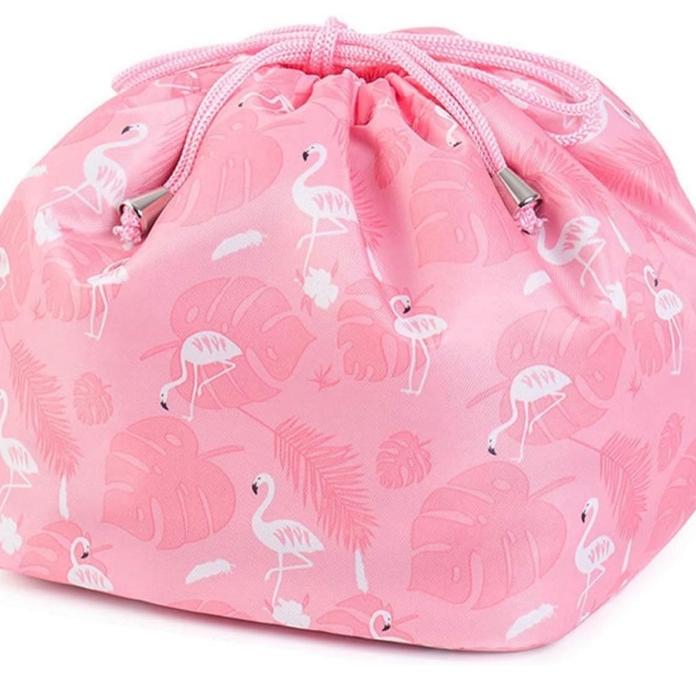 Drawstring cosmetics bag